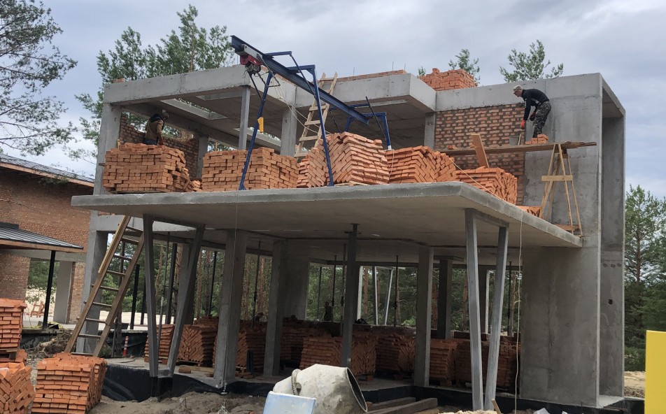 Будівництво монолітно-каркасного будинку в Києві та Київській області